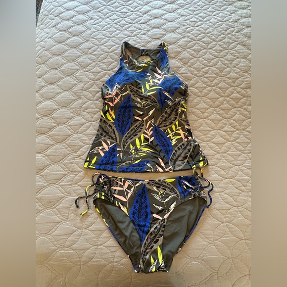 Athleta Tropical Print Tankini Set - Picture 2 of 8